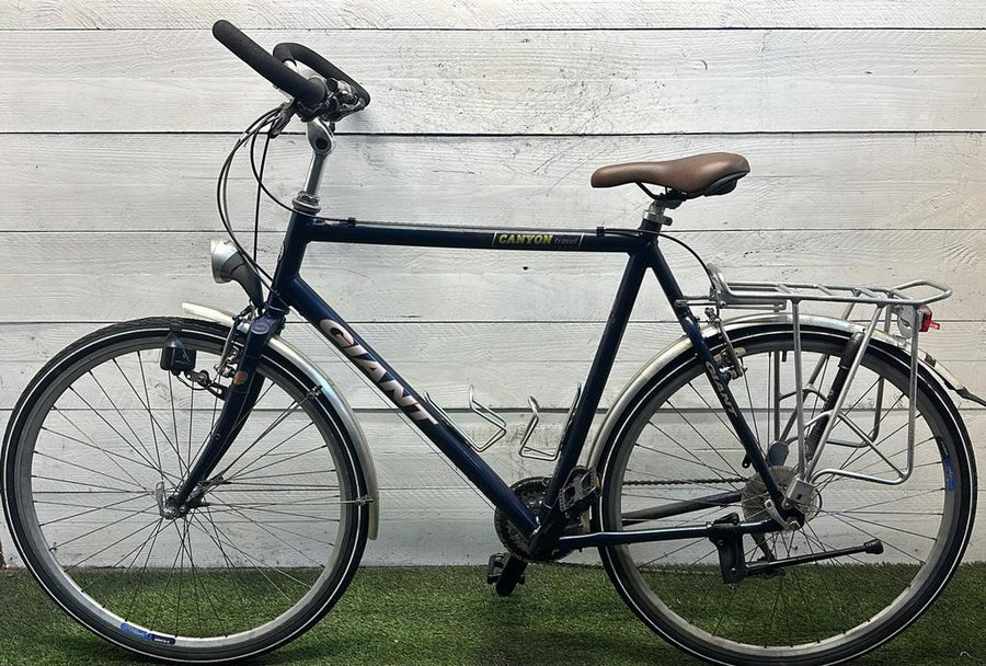 Giant canyon travel v24 cm64 inch28