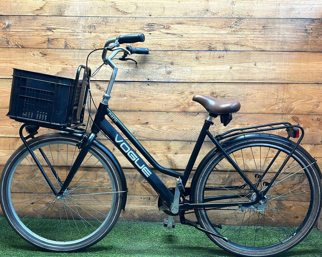 Vogue Paris 3v 28inch 53cm